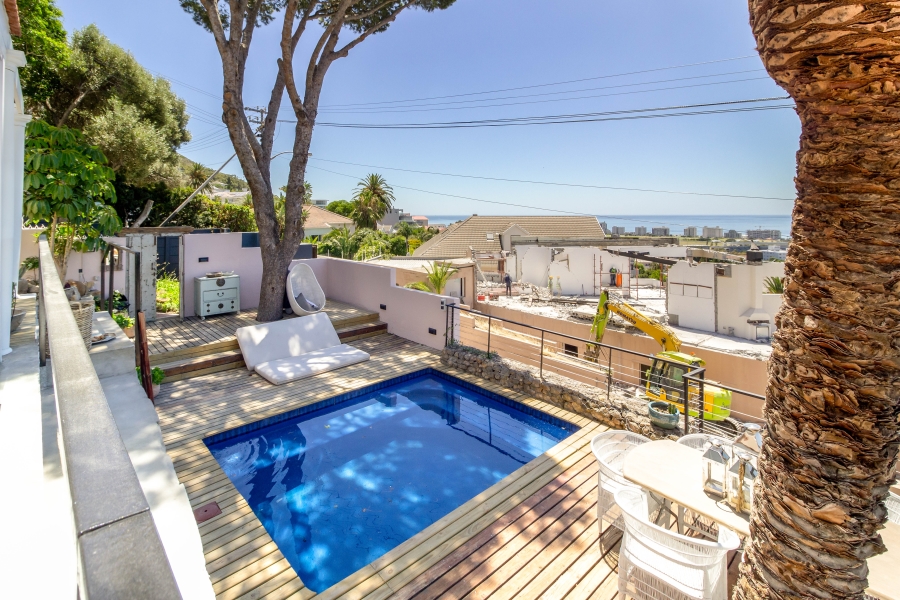 3 Bedroom Property for Sale in Green Point Western Cape